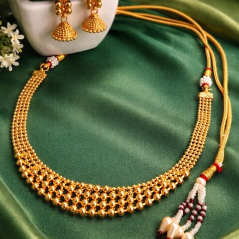 GOLD PLATED NECLACE WITH EARRING