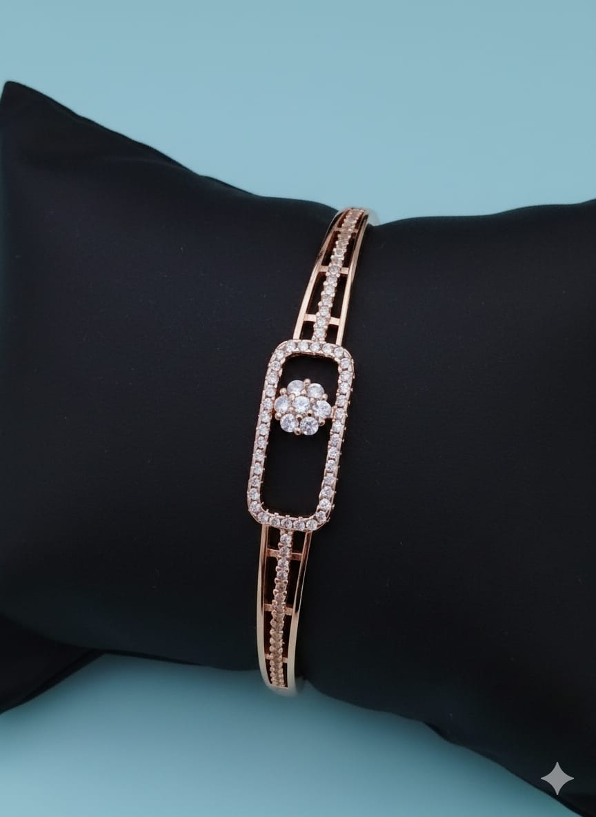 Gold plated openable bracelet