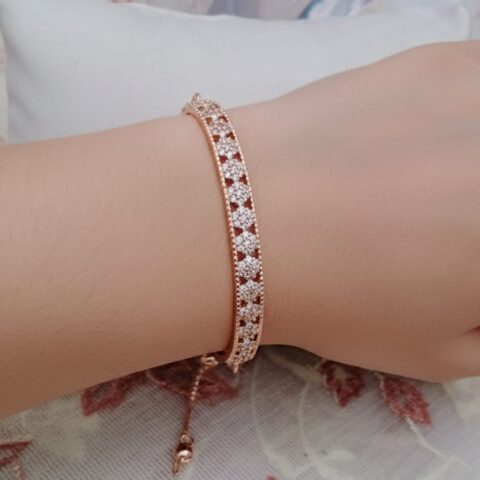 Gold plated adjustable chain bracelet