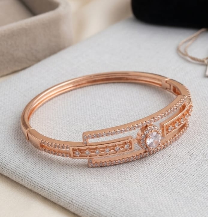 Gold Plated Openable Bracelet
