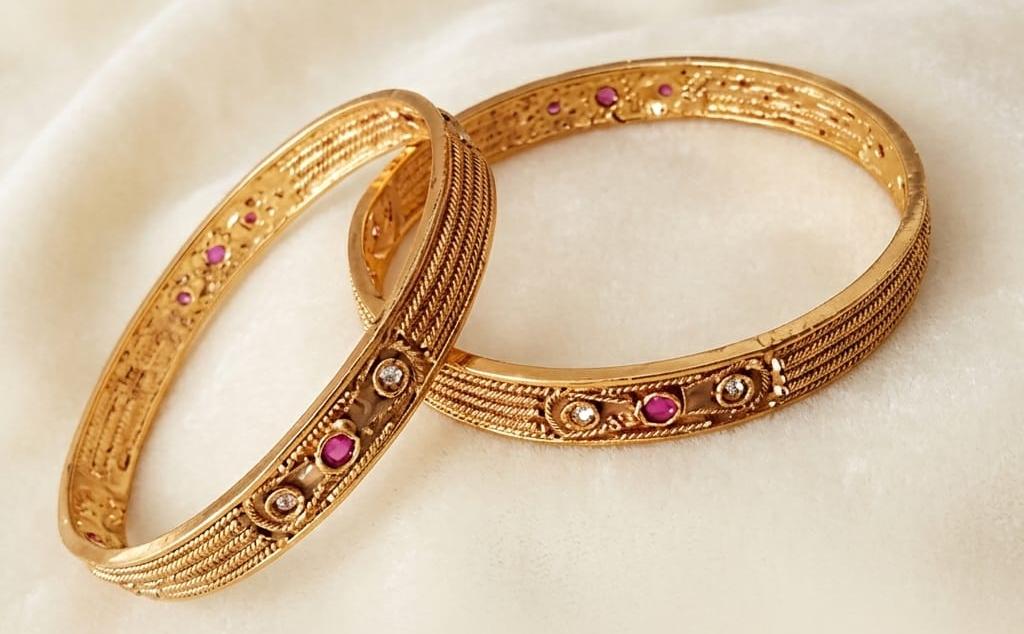 DESIGNER PRAGYA BANGLES SET 4