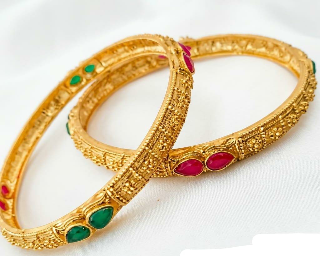 GOLD PLATED 4 BANGLE SET - Image 2