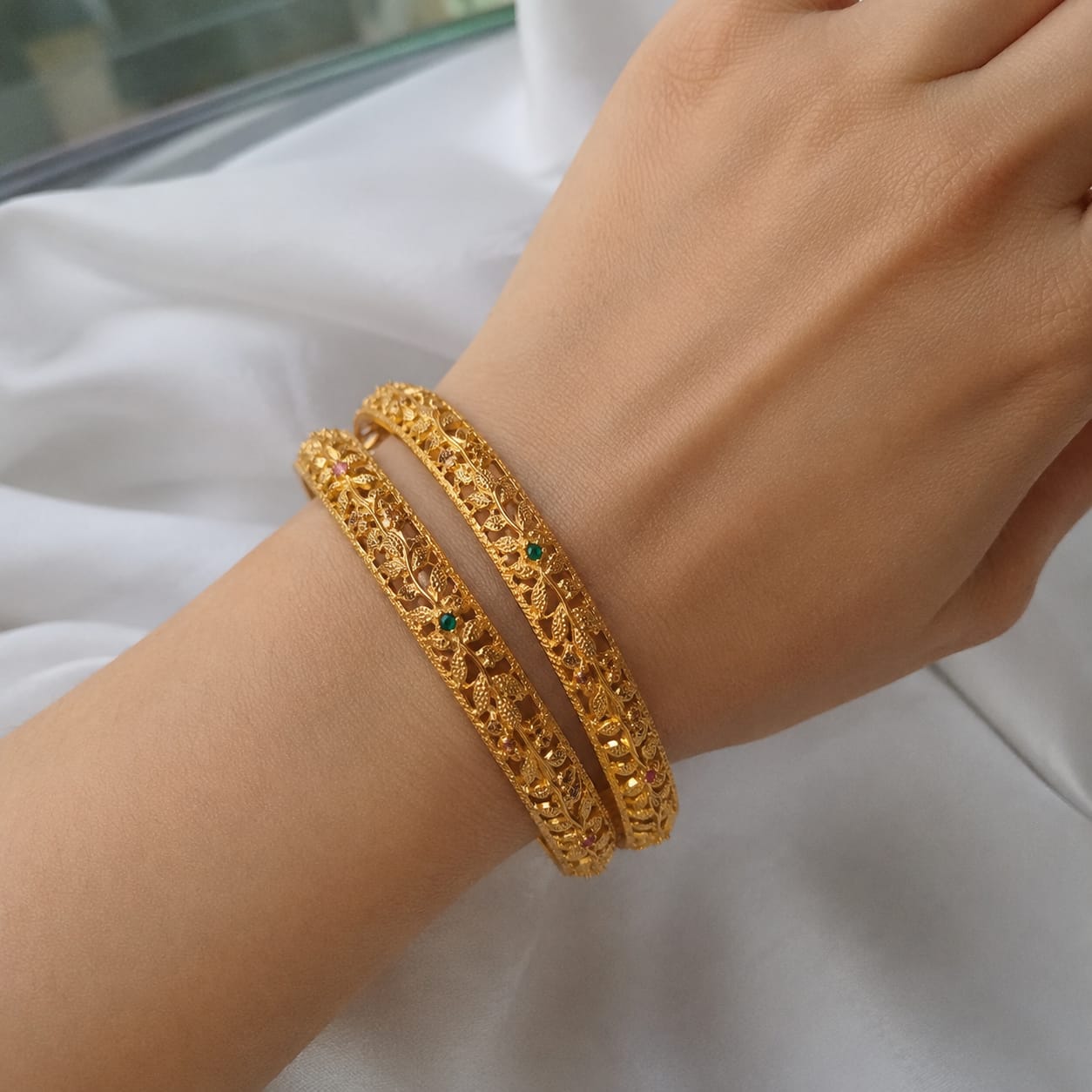 GOLD PLATED DESIGNER SET 4 BANGLES - Image 3