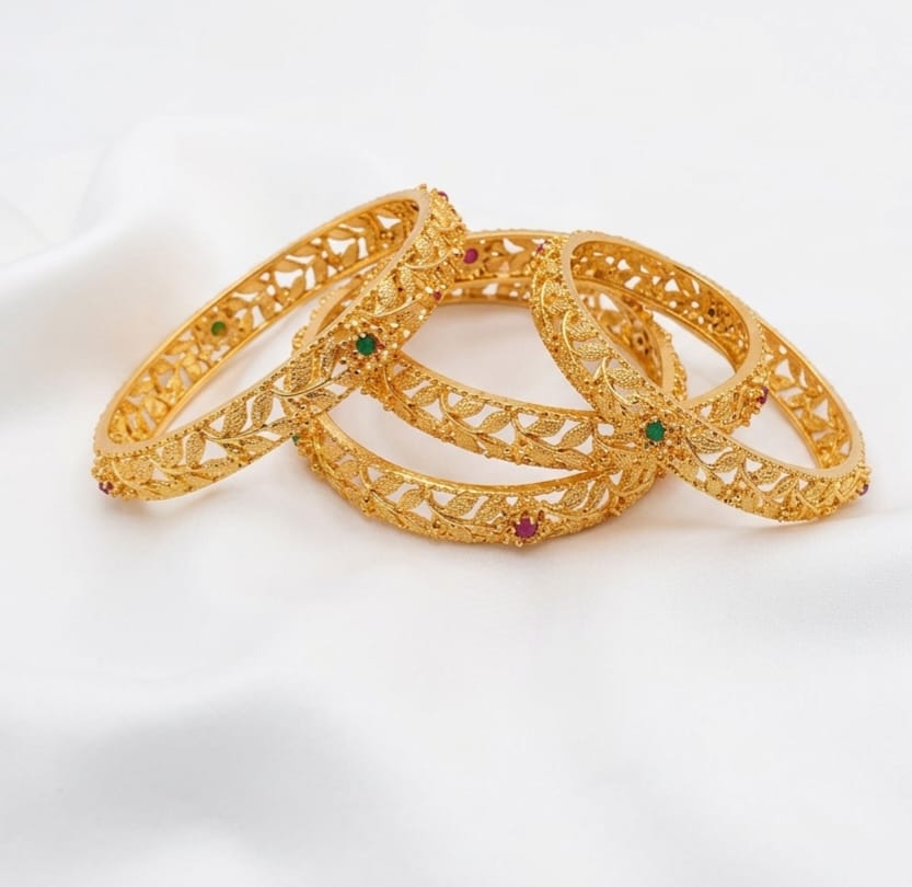 GOLD PLATED DESIGNER SET 4 BANGLES