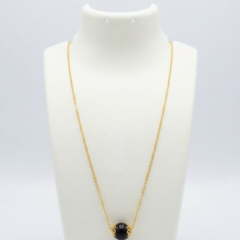 BLACK MOTI WITH CHAIN
